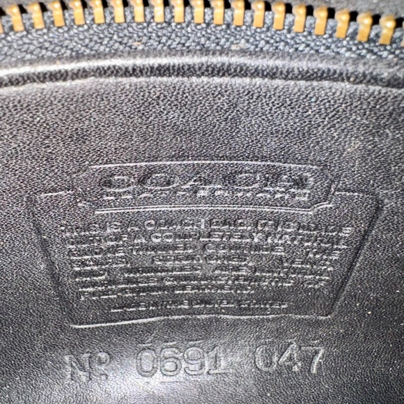 Vintage Coach City Bag Purse Pre-1994 Black Leather Crossbody 9790 - Picture 8 of 8